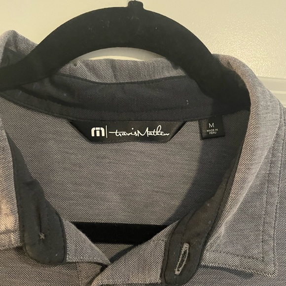 Travis Mathew polo - size medium - Picture 3 of 3